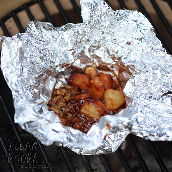 Appeltaart pakketjes van de barbecue